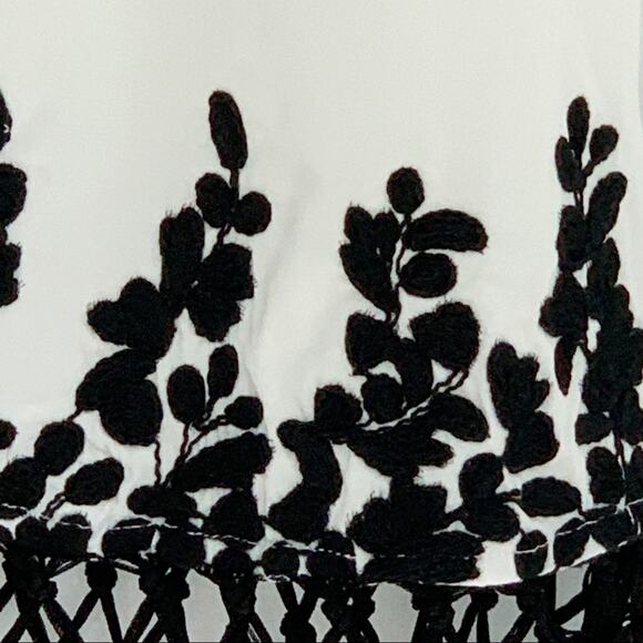 NWT Gold Label Wow Couture White Fringe Dress - Picture 11 of 12